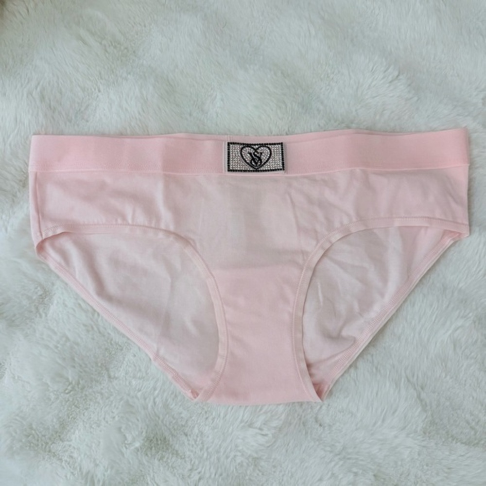 NWT Victoria’s Secret light pink cotton panties with bling logo size medium